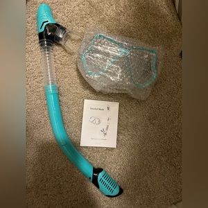 NWT Blue snorkel and mask for snorkeling or SCUBA diving